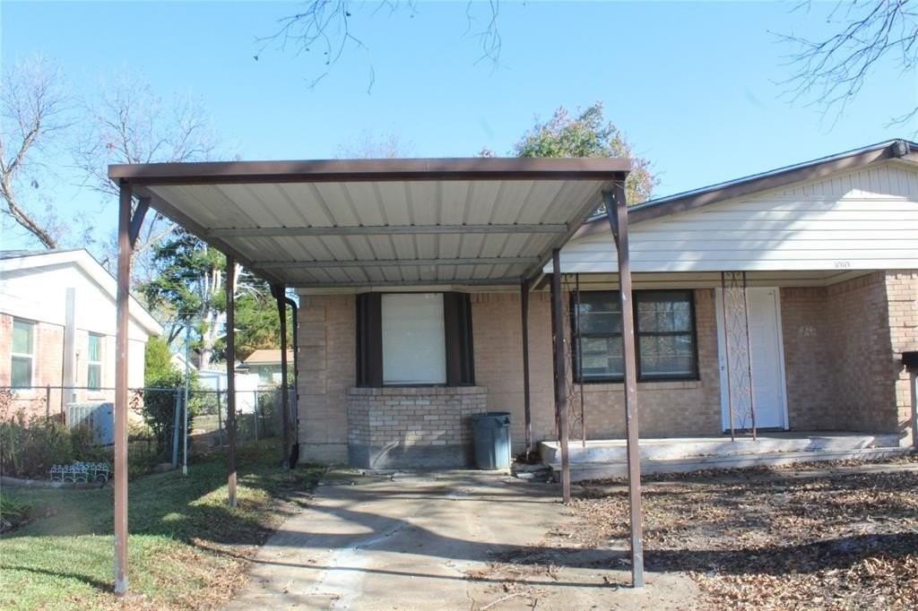 1010 Appleblossom Lane - Photo 3 of 16