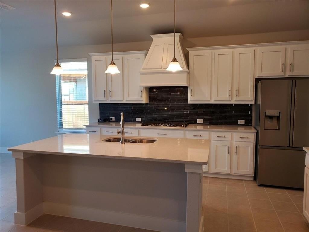 5104 Beautyberry Dr - Photo 2 of 16