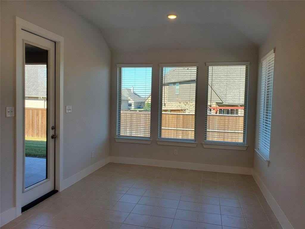 5104 Beautyberry Dr - Photo 5 of 16