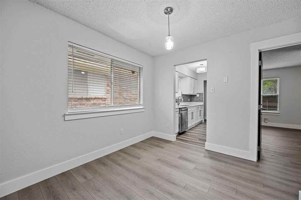 4917 Geddes Ave - Photo 7 of 19