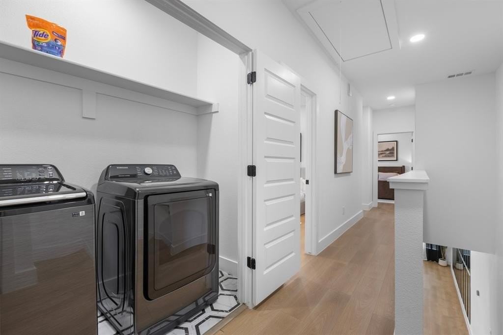 1509 Barry Avenue - Photo 5 of 38