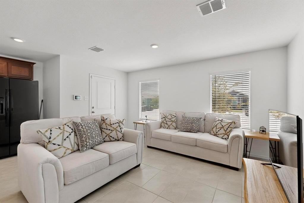 154 Herman Ln - Photo 3 of 37