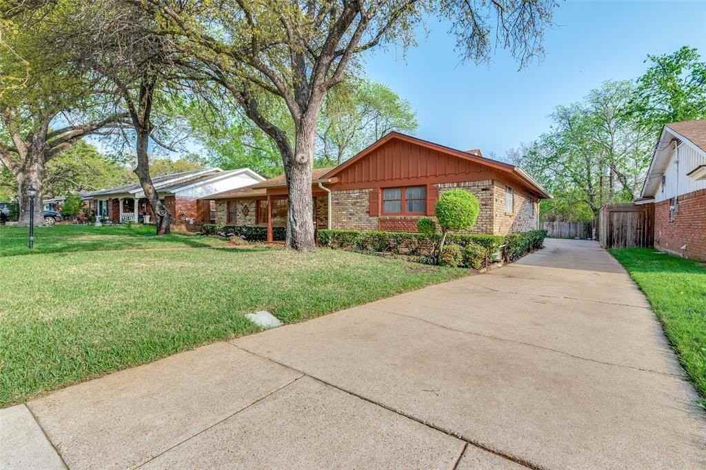 6809 Yolanda Dr - Photo 3 of 22