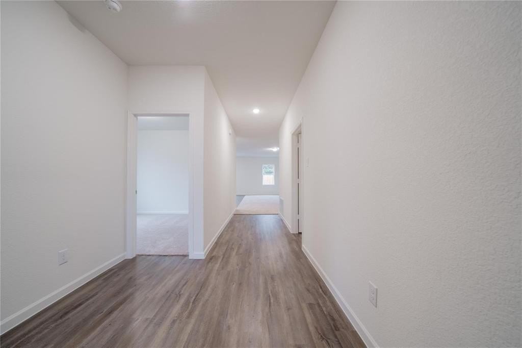 401 Indian Creek - Photo 3 of 17