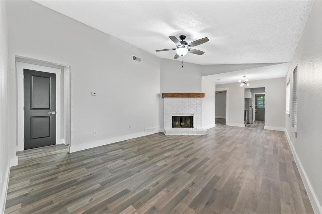 4919 Geddes Ave - Photo 3 of 16