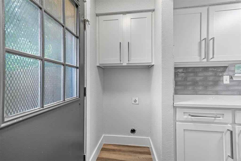 4919 Geddes Ave - Photo 7 of 16