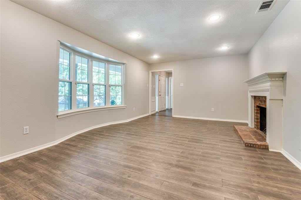 2711 Lincoln Dr - Photo 4 of 36