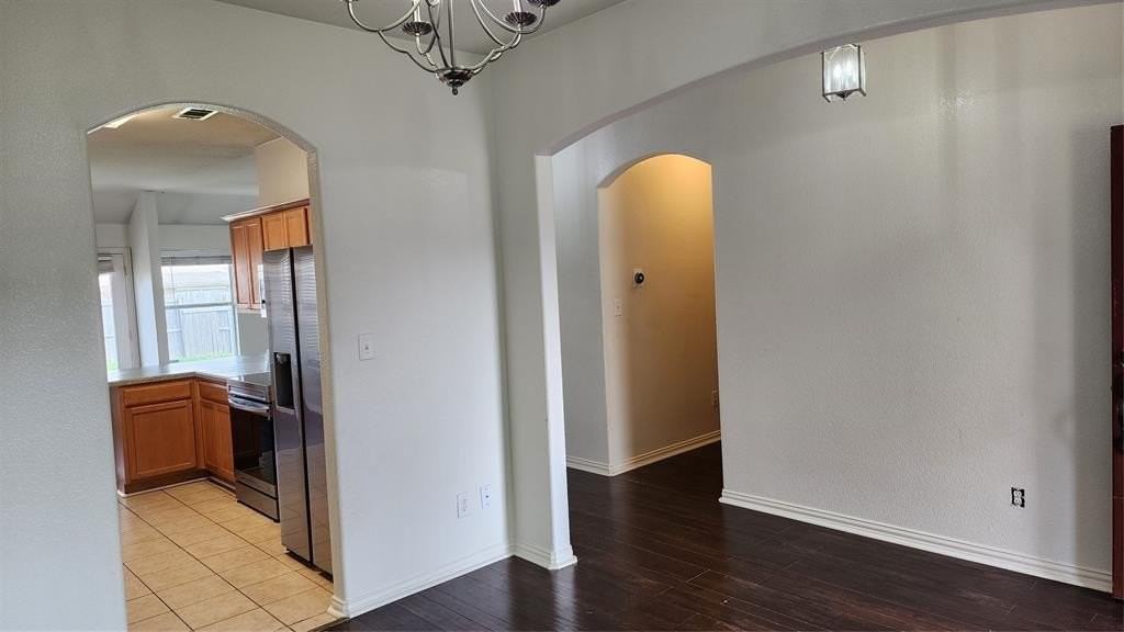 515 Creekside Dr - Photo 4 of 12