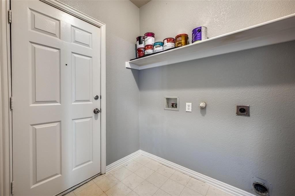 9801 Cedarest Drive - Photo 6 of 23