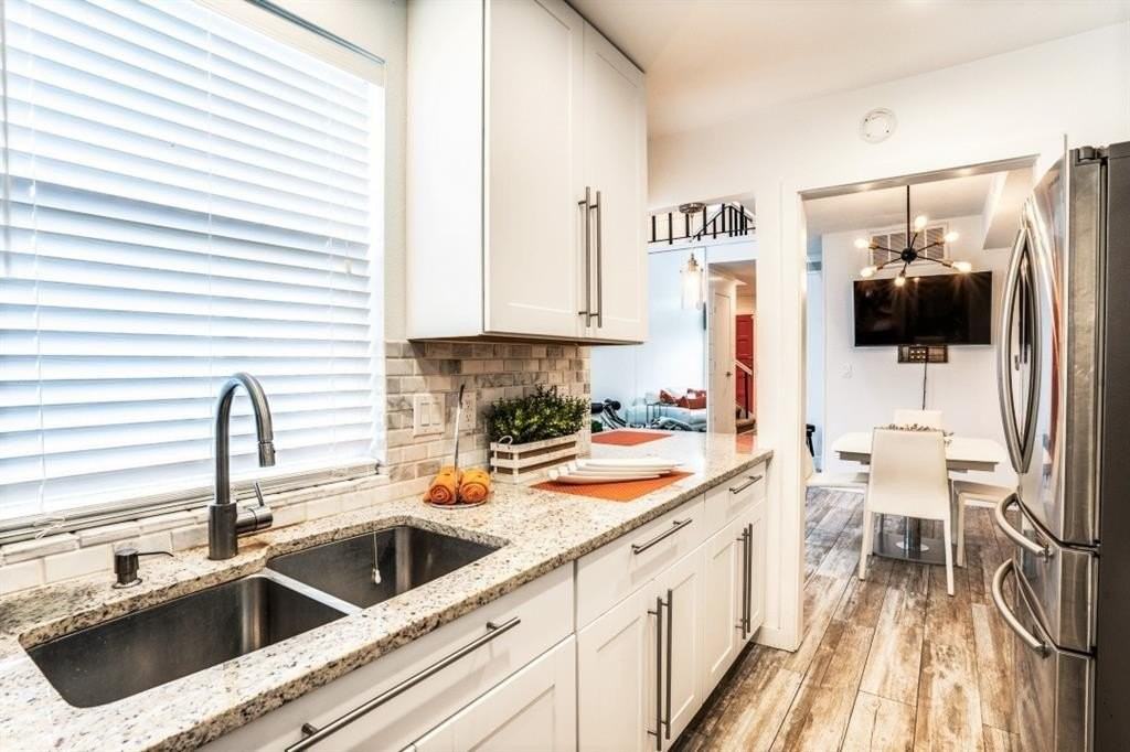 6014 E Mockingbird Ln - Photo 2 of 17