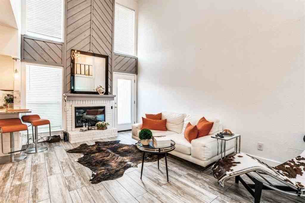 6014 E Mockingbird Ln - Photo 6 of 17