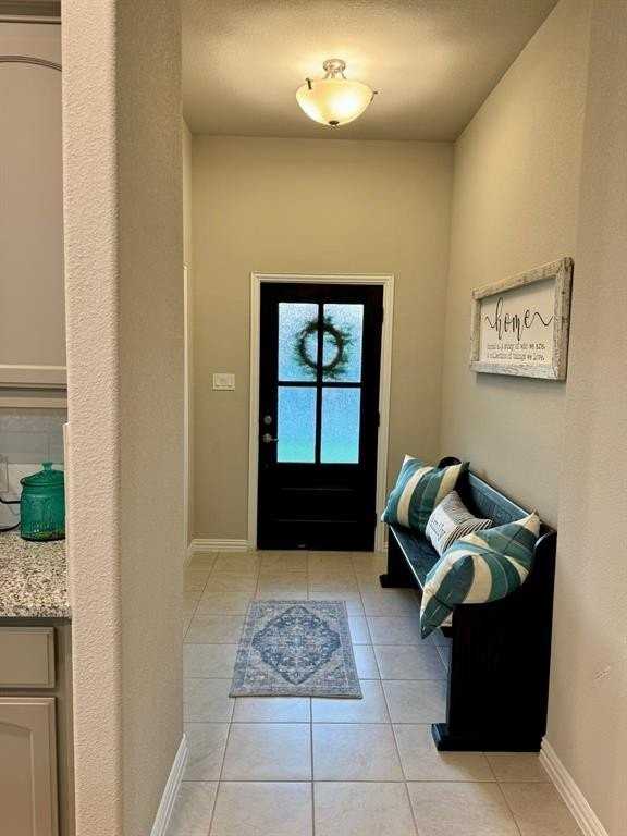 906 Gambel Dr - Photo 3 of 26