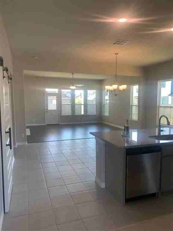 906 Gambel Dr - Photo 7 of 26