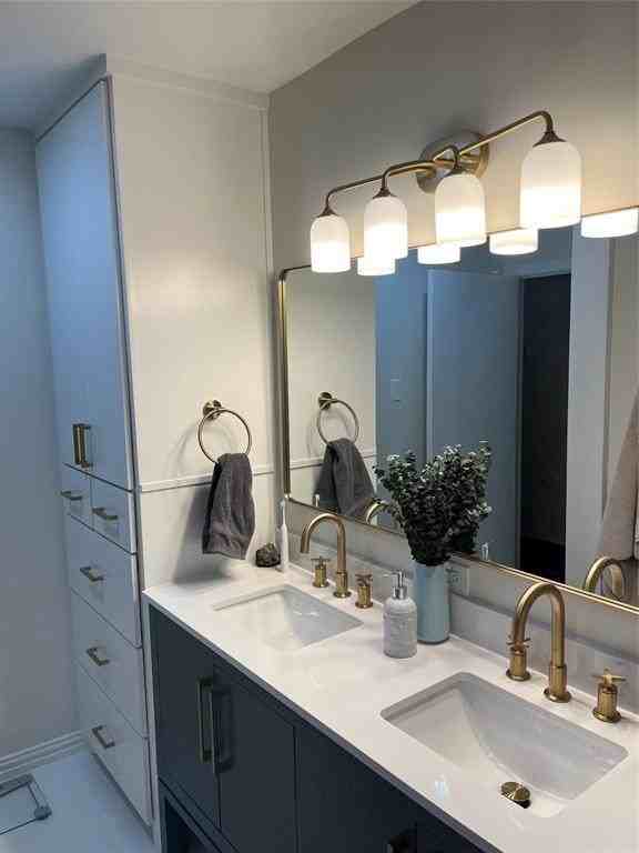 1911 Ferndale Ave - Photo 7 of 15