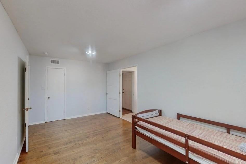 3250 Binyon Street - Photo 6 of 32