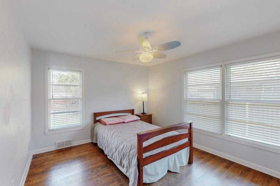 3250 Binyon Street - Photo 7 of 32