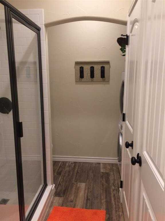 907 Clearview St - Photo 5 of 8