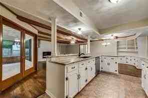 2936 Woodmere Drive - Photo 5 of 22