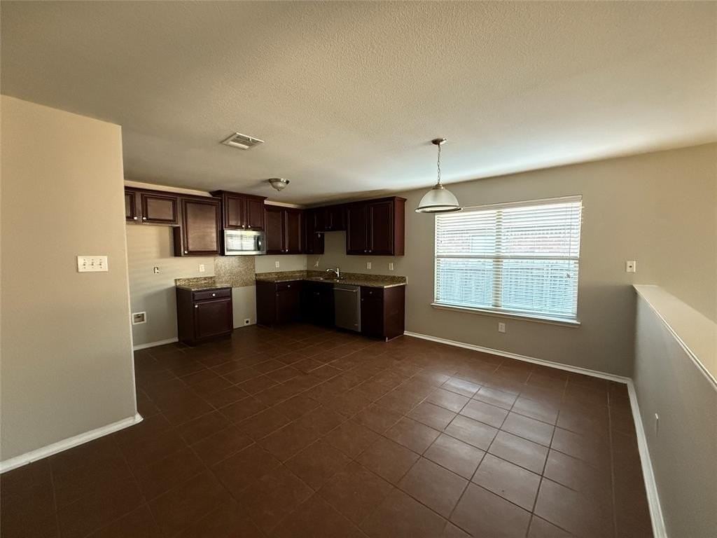 2012 Wagon Trl - Photo 3 of 18