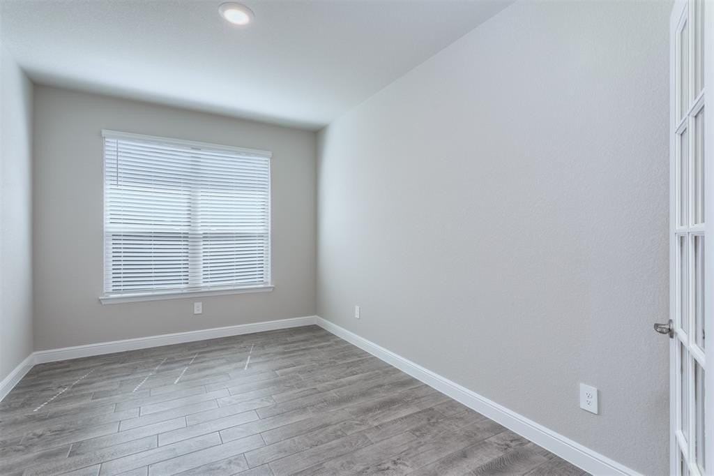 14356 Andromeda Dr - Photo 4 of 27