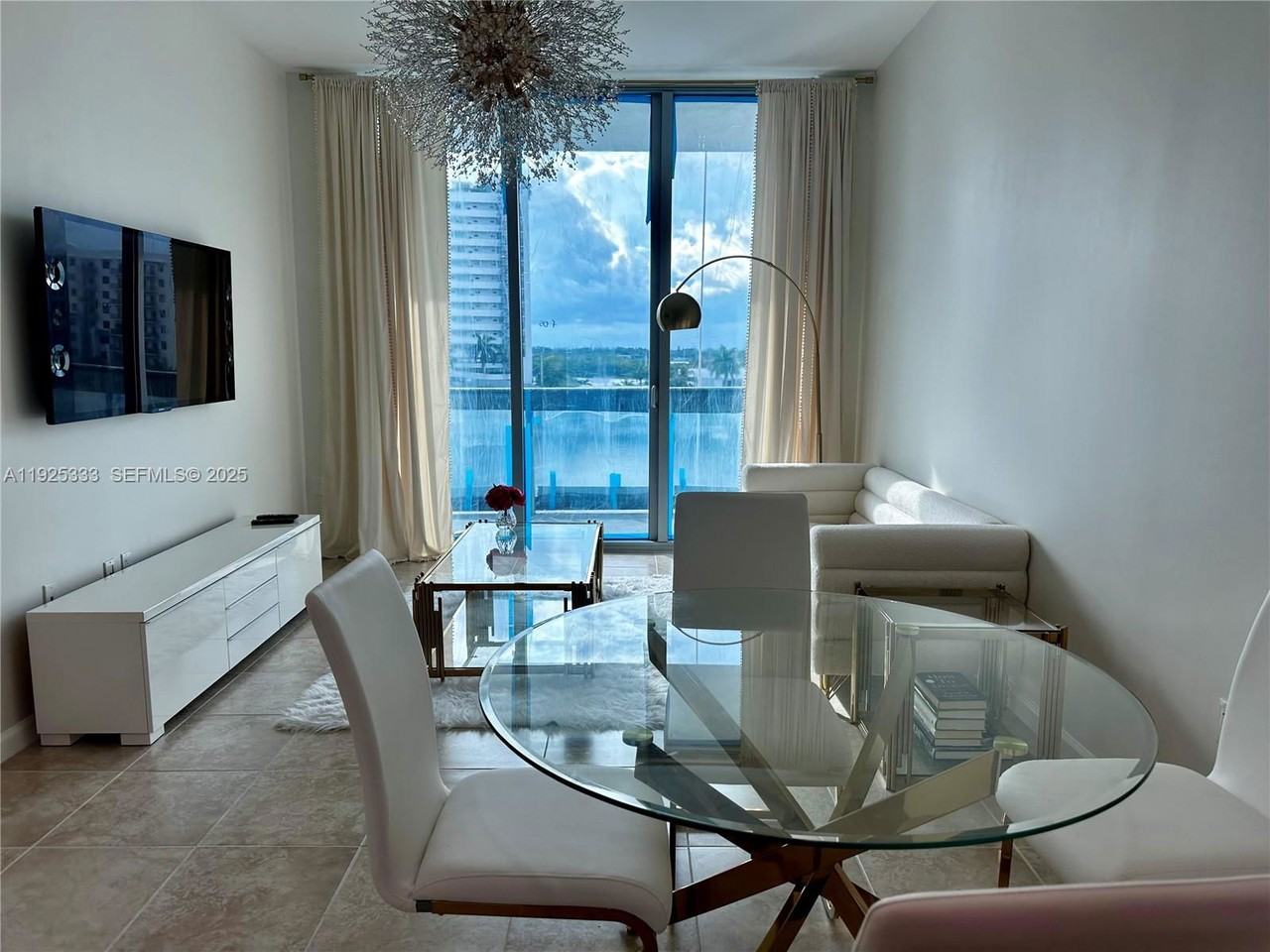 7930 East Dr #506 - Photo 6 of 8