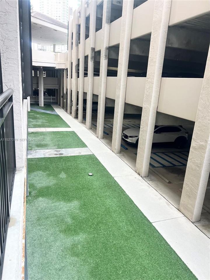 540 Brickell Key Dr #214 - Photo 6 of 8