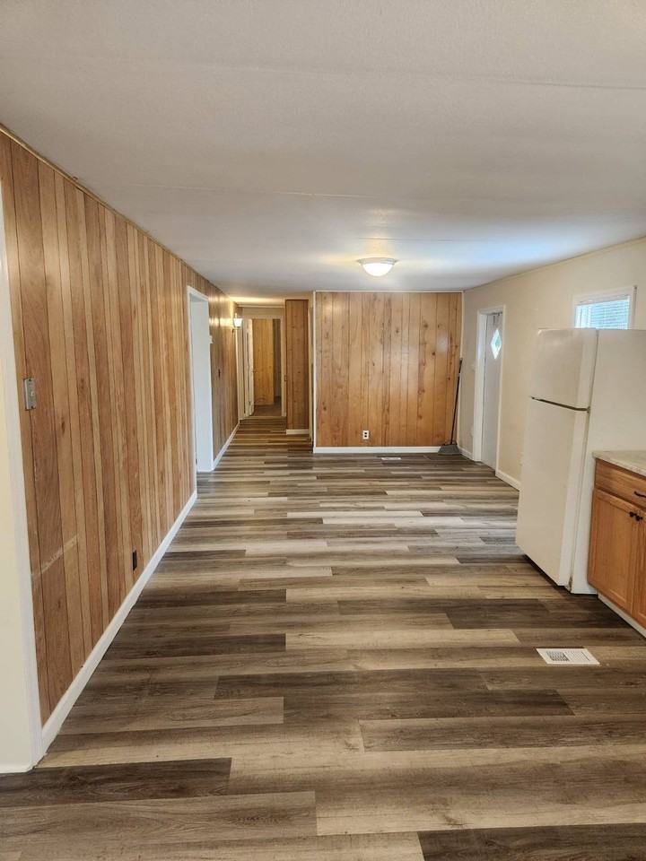 327 Becky Ln - Photo 7 of 8