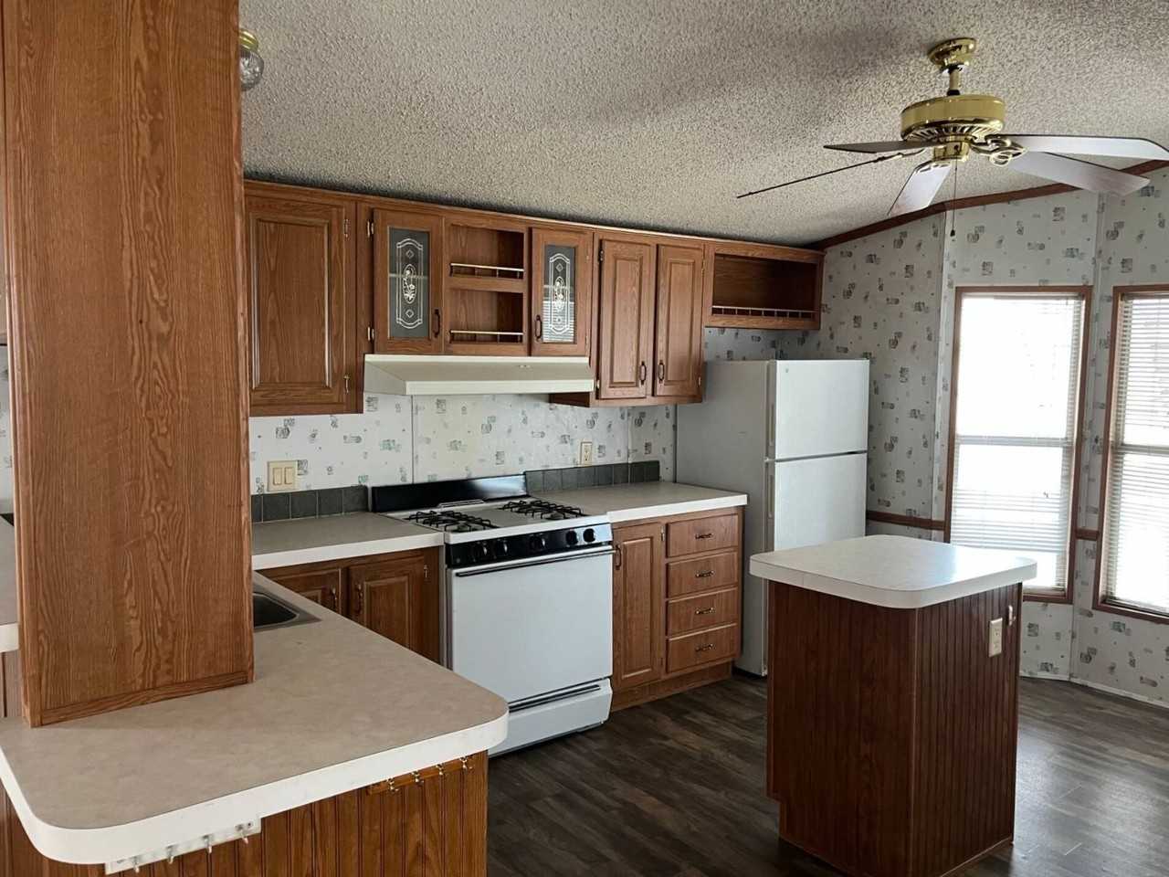 3400 S 4th Ave #8 - Photo 3 of 16