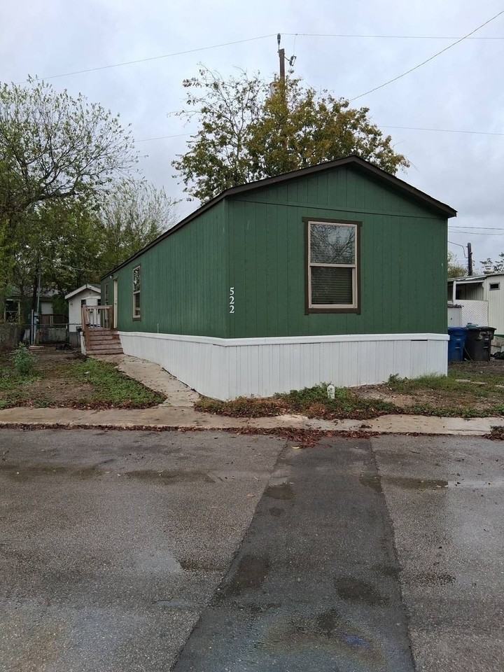 7650 W Us Highway 90 #522 - Photo 2 of 10