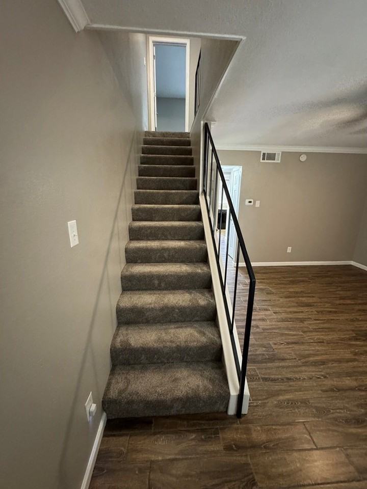 1324 Harless Ave Unit 1 #1 - Photo 3 of 11