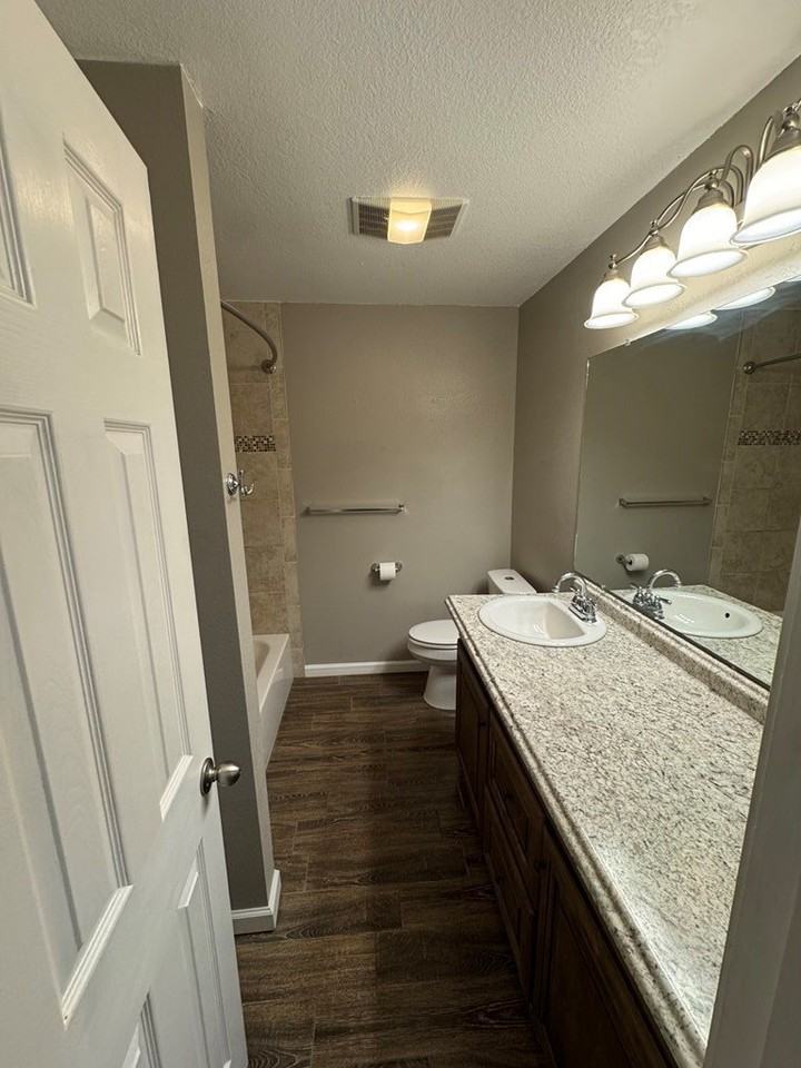 1324 Harless Ave Unit 1 #1 - Photo 5 of 11