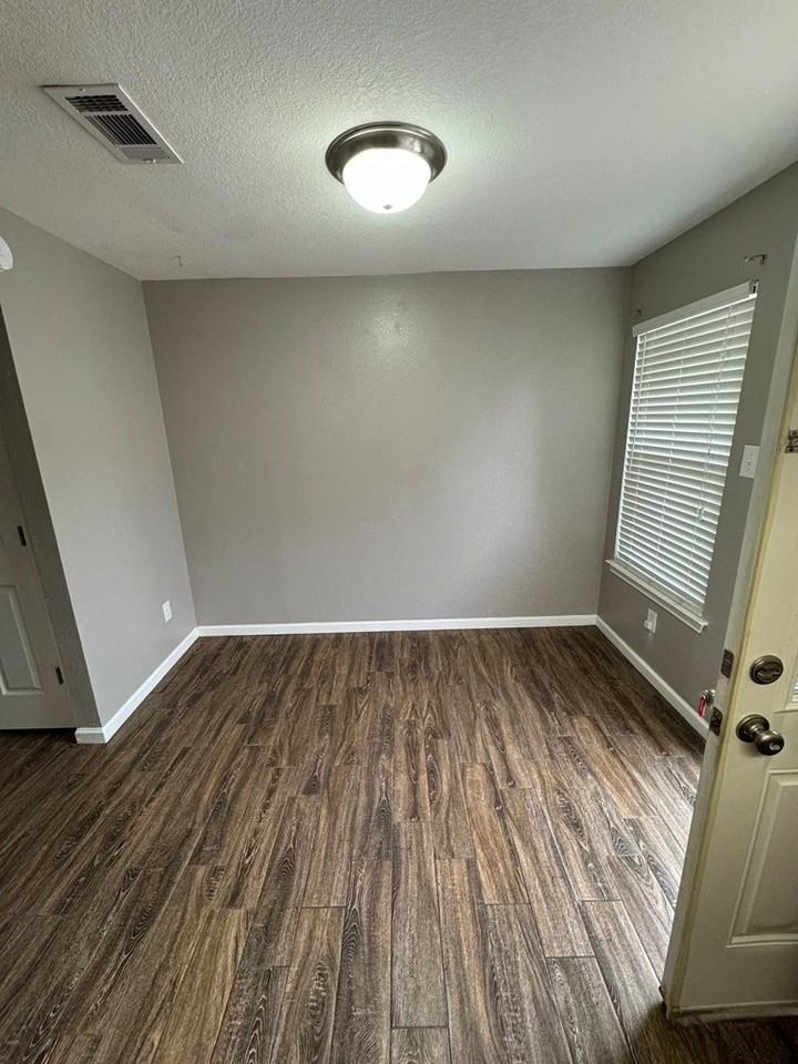 1324 Harless Ave Unit 1 #1 - Photo 7 of 11