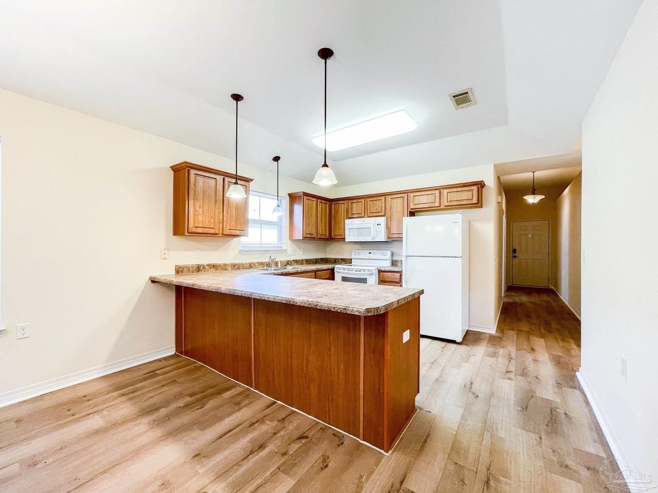 5853 Bilek Dr - Photo 6 of 24