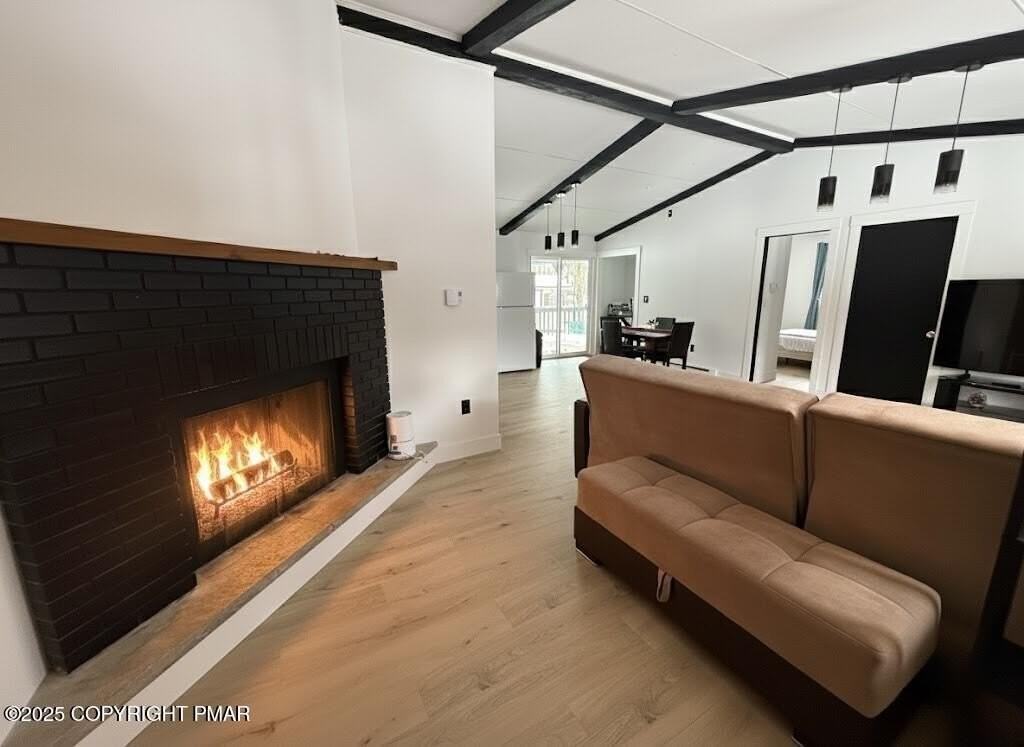 1215 Steele Cir - Photo 4 of 13