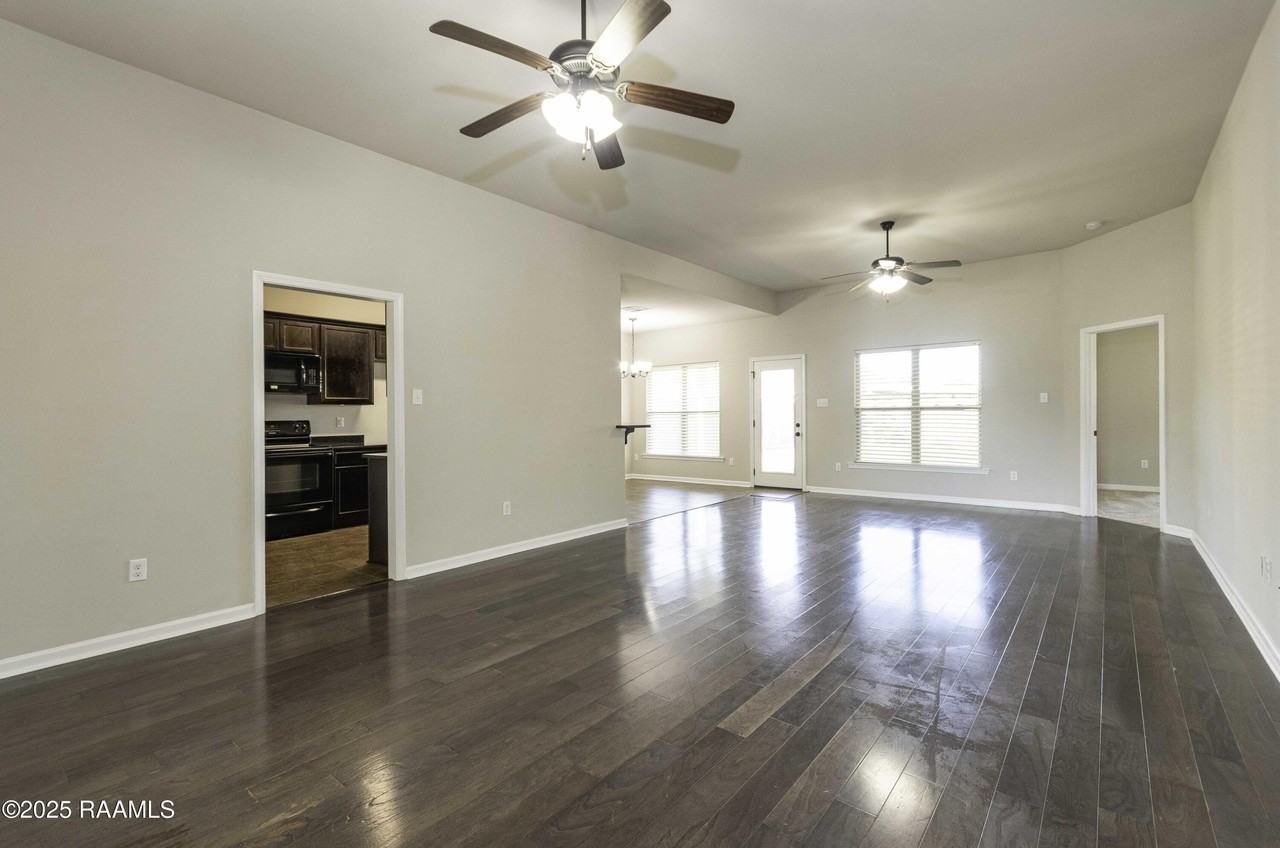 132 Timber Edge Drive - Photo 6 of 31