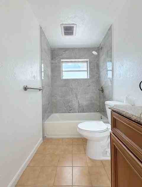 8660 Nw 26th Pl - Photo 5 of 12