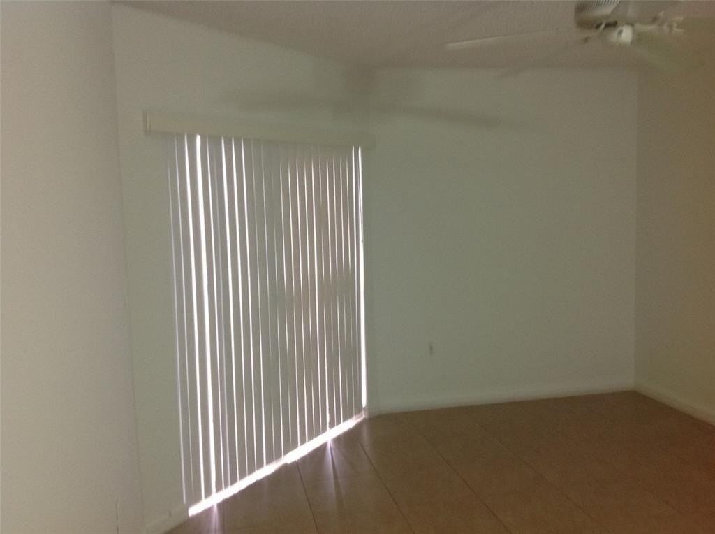 9968 Nob Hill Ln #9968 - Photo 4 of 19