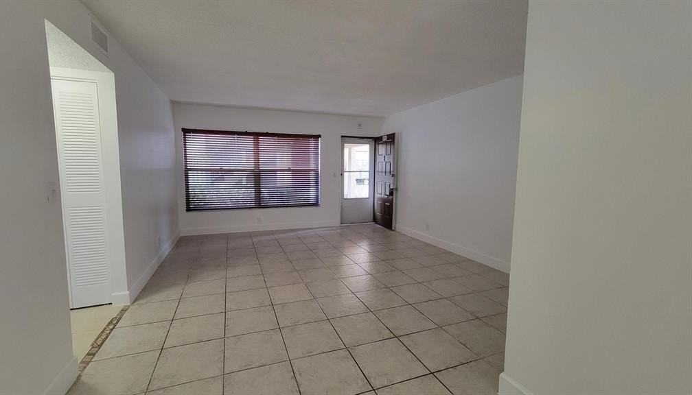 3712 N University Dr #3712 - Photo 3 of 14