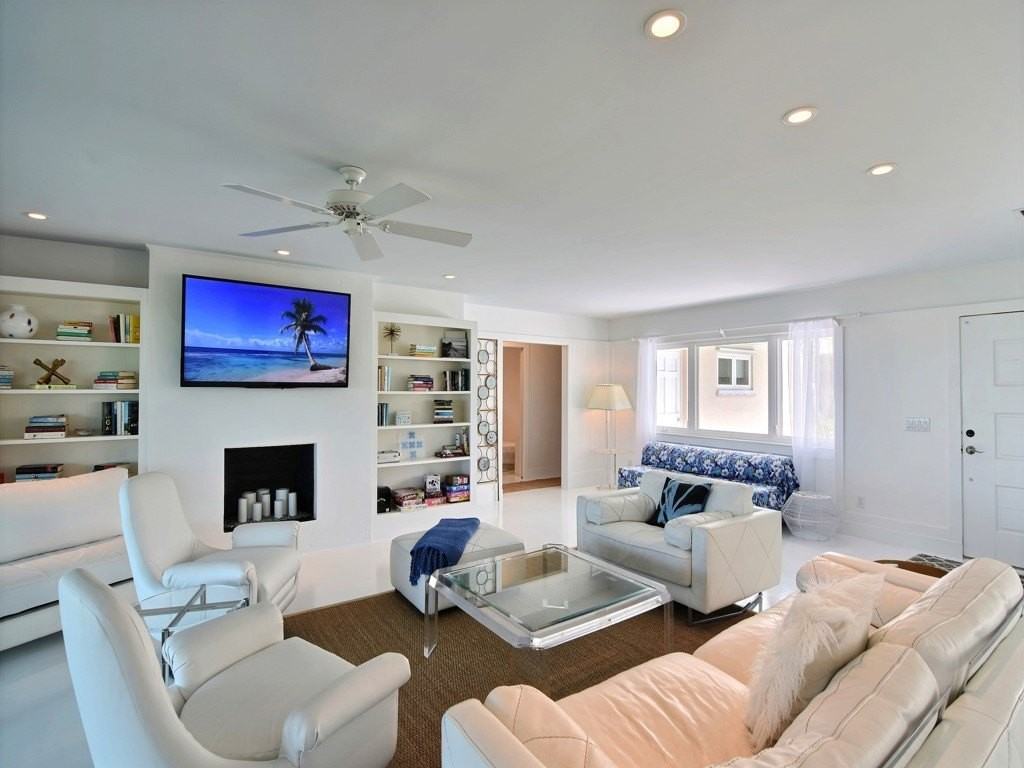 955 Reef Ln - Photo 5 of 36