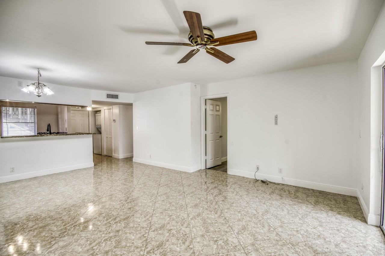 9200 Sw 3rd St #109 - Photo 5 of 11