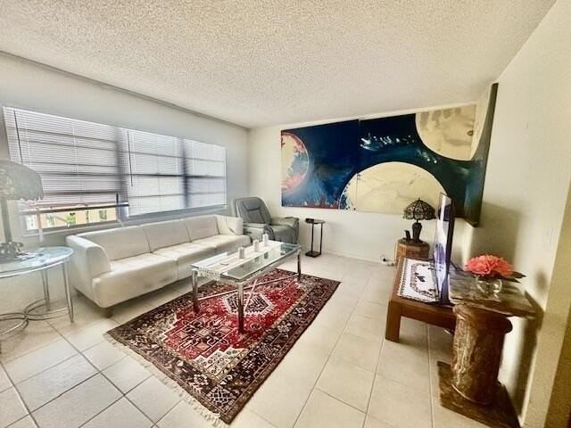 4014 Newcastle A - Photo 3 of 35