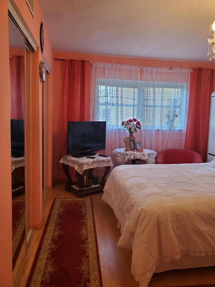 2400 Northeast 1st Lane #206 - Photo 4 of 32