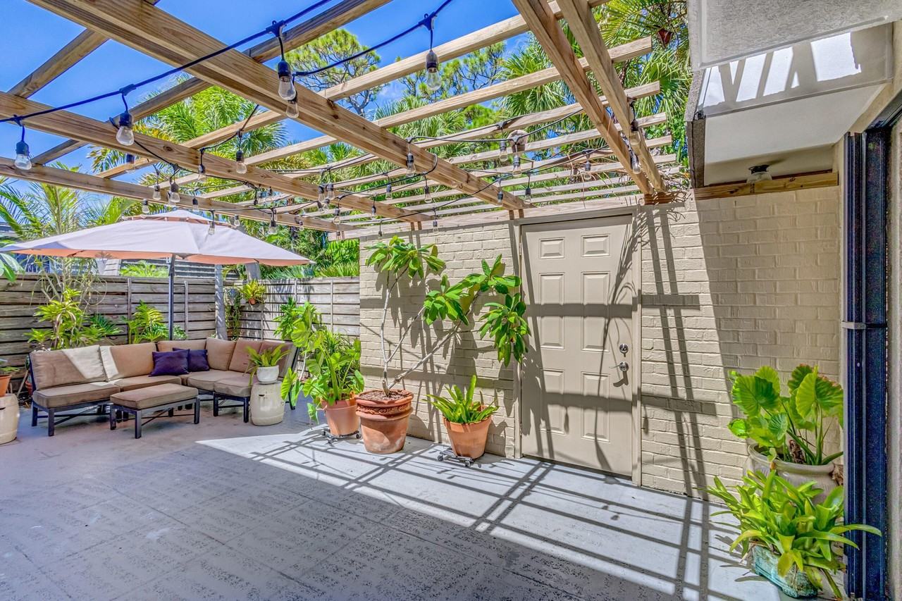 1209 12th Ter #1209 - Photo 5 of 50