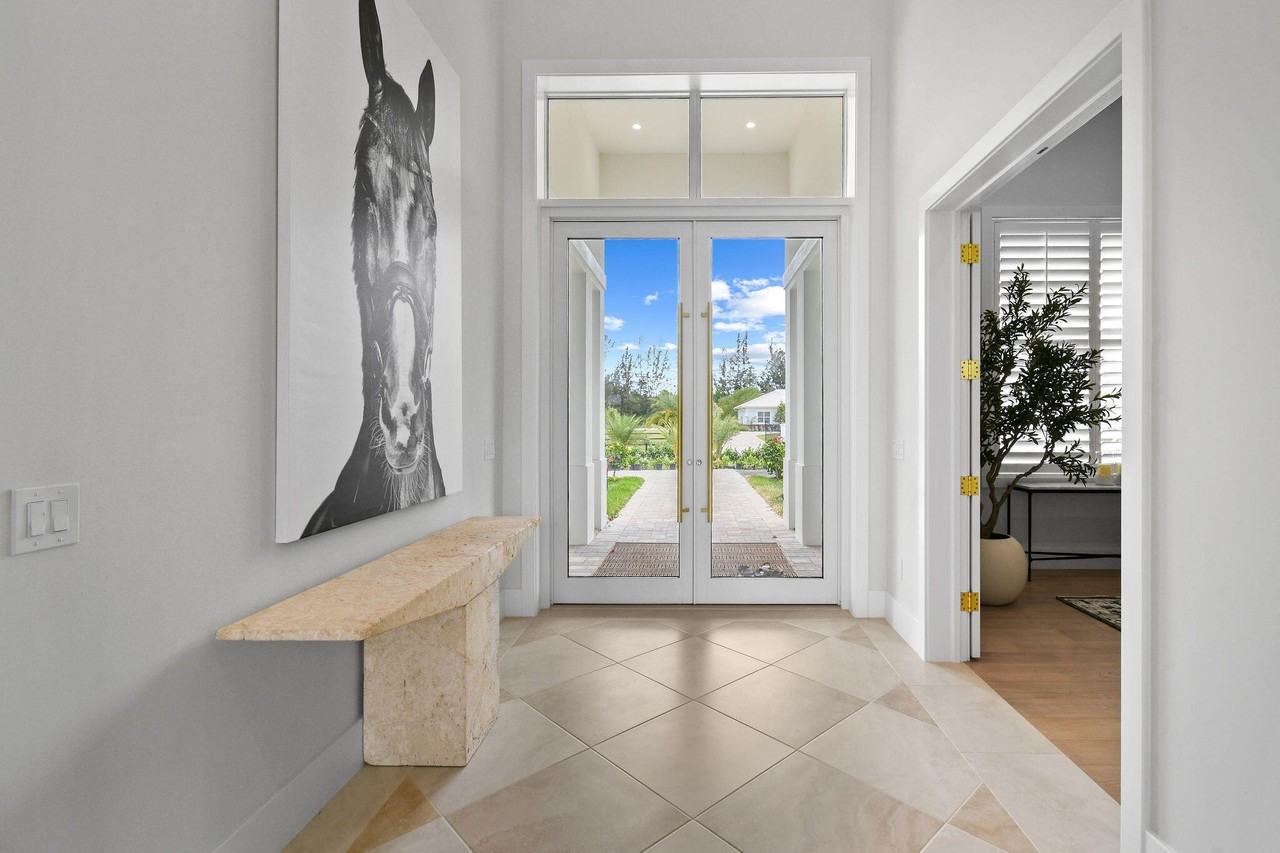 9105 Whippoorwill Trl - Photo 5 of 50