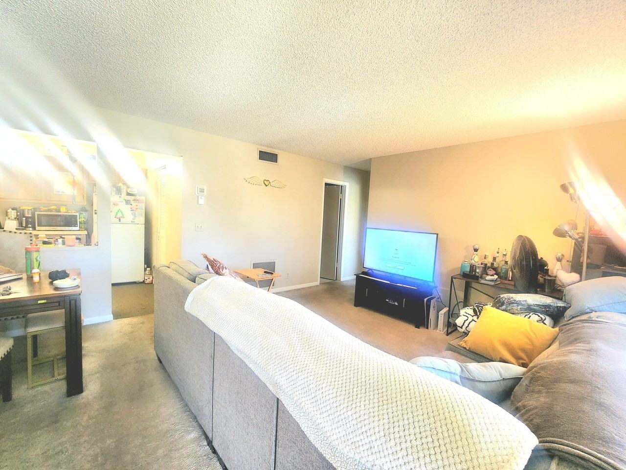 310 Knotty Pine Cir #D2 - Photo 6 of 11