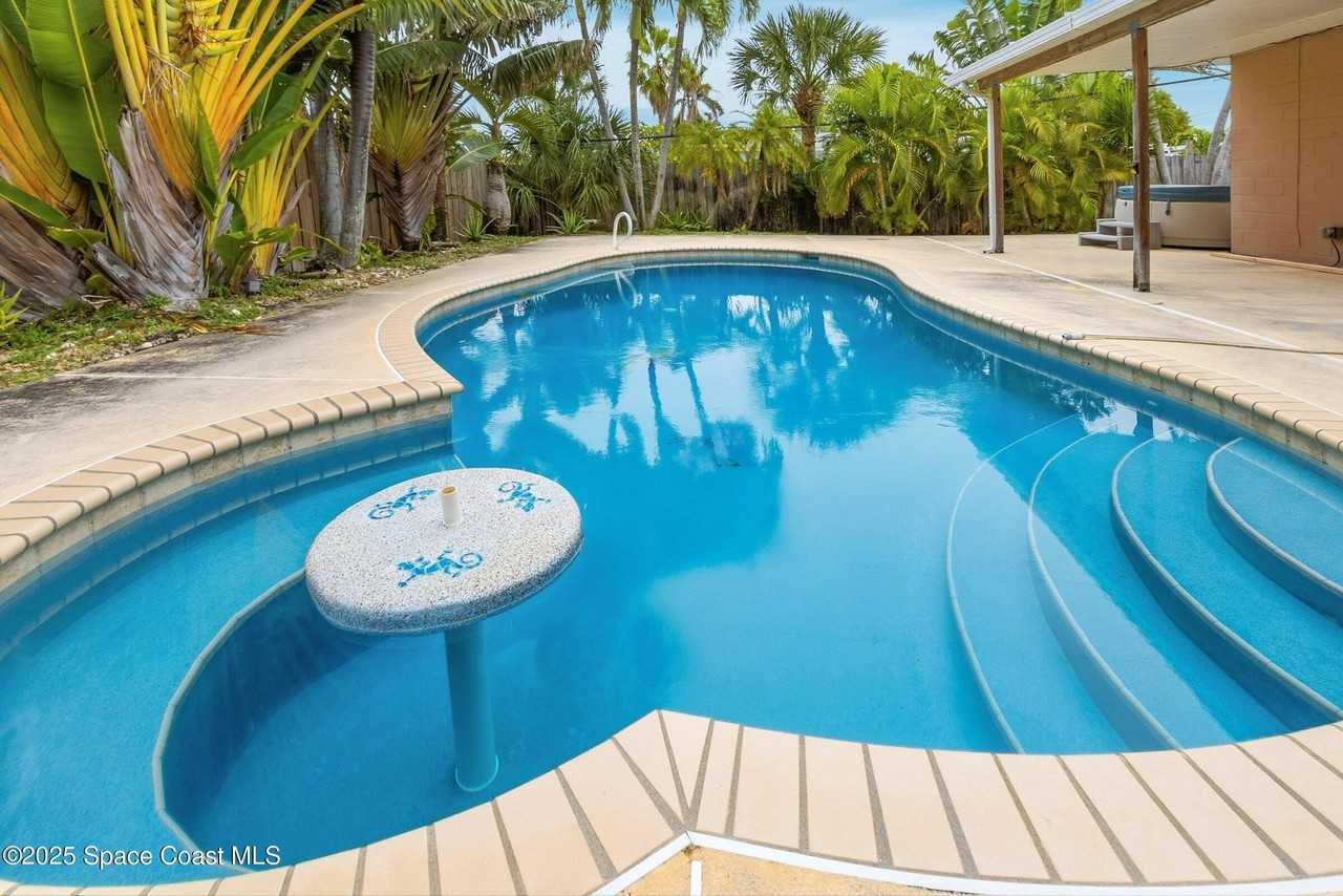 141 East Exeter Street - Photo 7 of 43