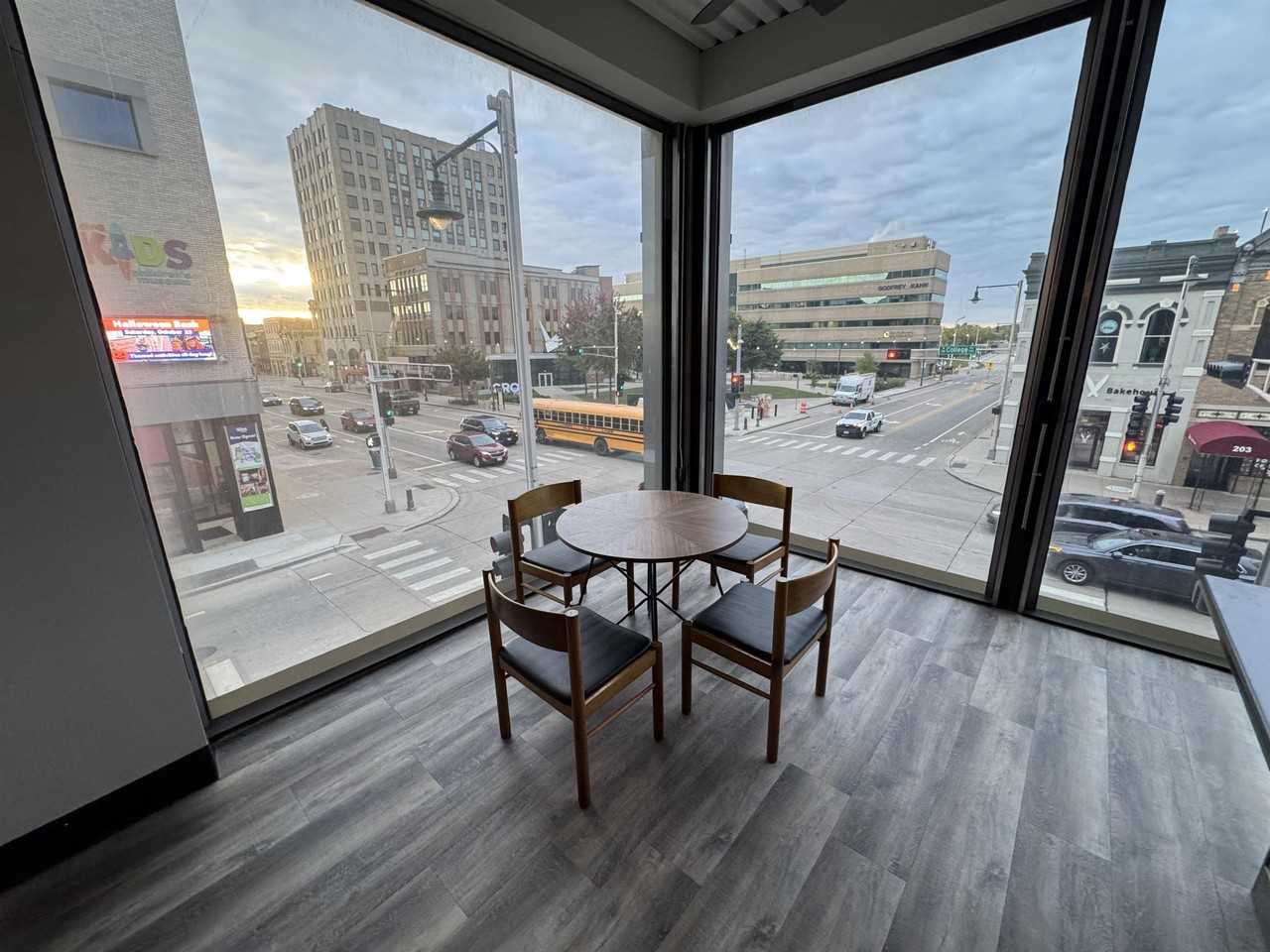 200 West College Avenue - Photo 5 of 25