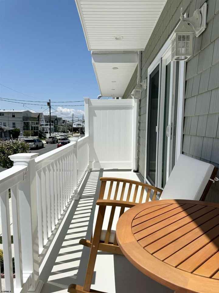 109 N Wissahickon Ave - Photo 4 of 50