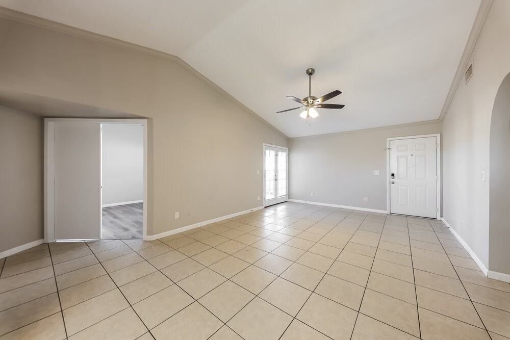 3104 N Copenhagen Dr - Photo 6 of 16