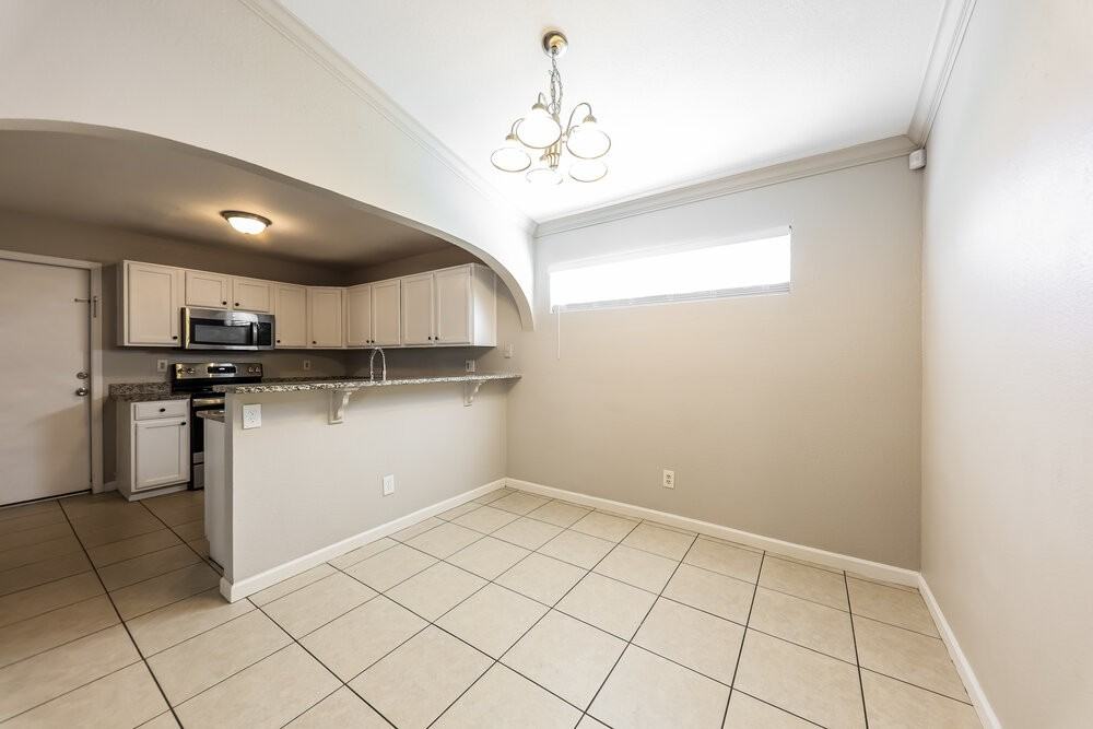 3104 N Copenhagen Dr - Photo 7 of 16